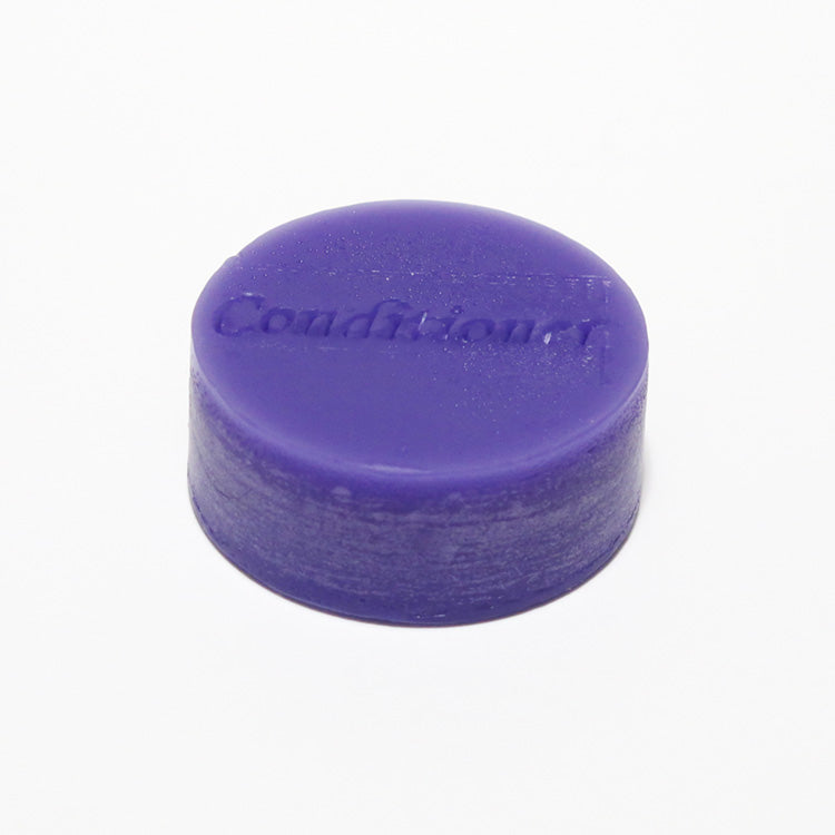 Brighten Conditioner Bar made with shea butter