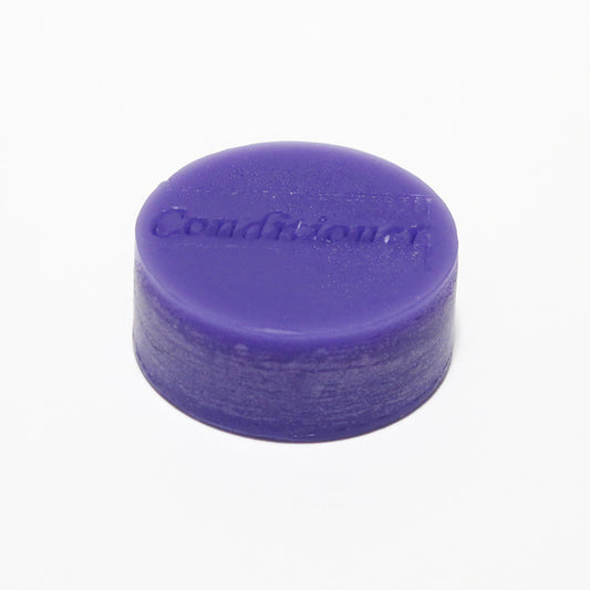 Brighten Conditioner Bar made with shea butter